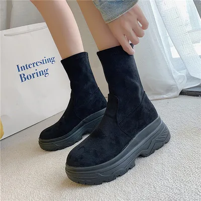 LMCAVASUN Platform Ankle Boots Shoes Woman Suede Equestrian Winter Thick Sole Lace-up Women Shoes Waterproof Martin Boot - Цвет: Черный