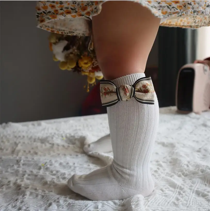 0-6Y ni&ntilde;o ni&ntilde;as oto&ntilde;o Calcetines largos calcetines hermosa Floral Bowknot calcetines para reci&eacute;n nacidos beb&eacute; ni&ntilde;as de algod&oacute;n caliente hasta la rodilla de calcetines Calcetines-5