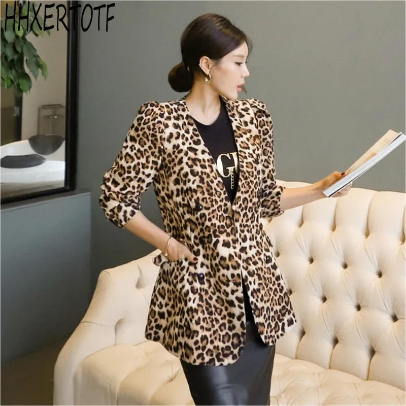 

Coats & Jackets