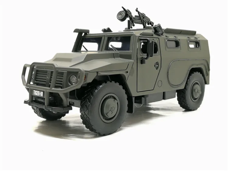 Высокая имитация 1:32 Сплав раздвижной русский бронированный автомобиль Взрывозащищенная военная модель управление светом звуком автомобиль детские игрушки