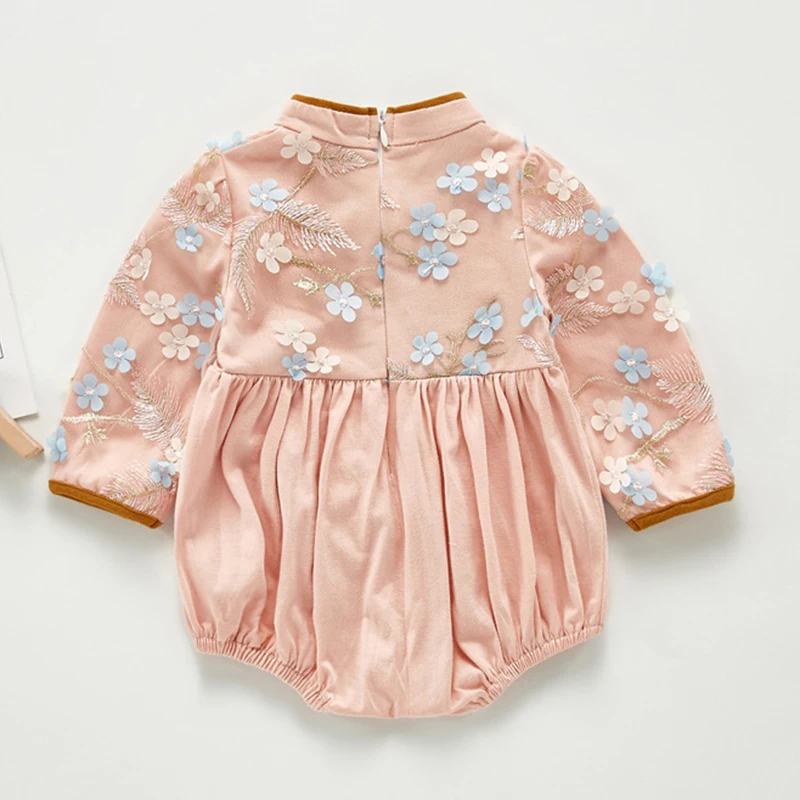 

2020 New Baby One Piece Chinese-Style Baby Girl Long Sleeves Sweet Princess Triangle Crawl Clothing Baby Girl Clothing