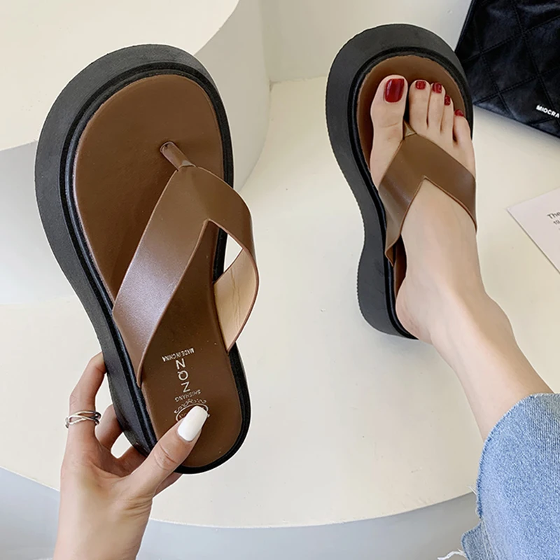 

New 2021 Summer Flip Flops Shoes Women Flats With Slippers Fashion Casual Low Heels Shoes Ladies Slippers Outside Slides