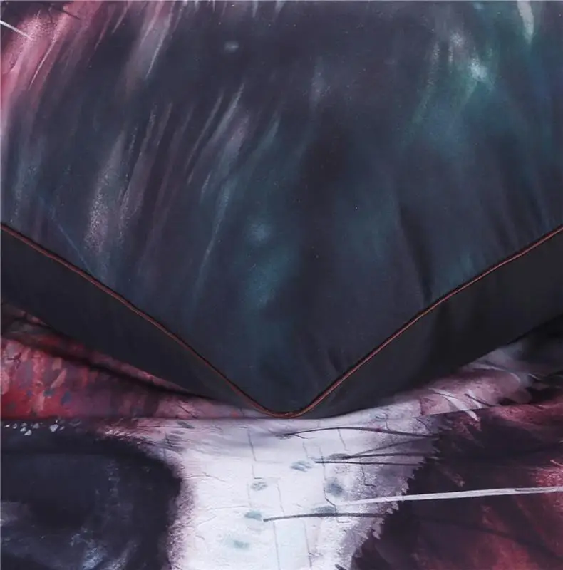 Комплект постельного белья из полиэстера пододеяльник с наволочкой