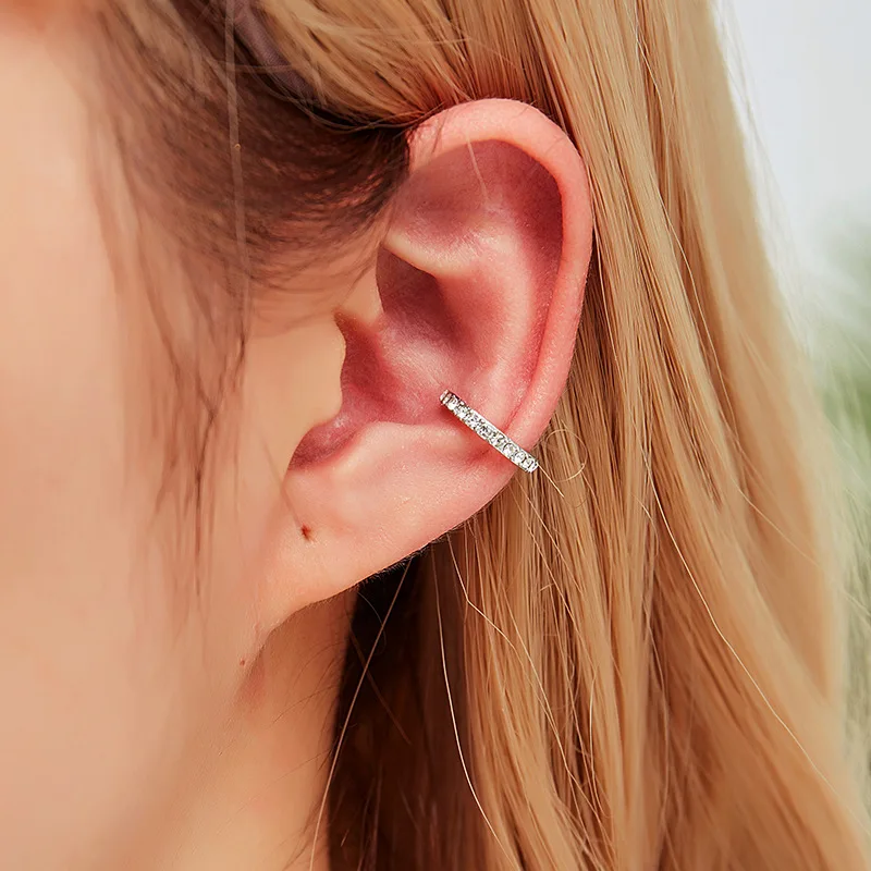 

Korea Fashion Earrings for Women Color Flashing Rhinestone Ear Bone Clamp Without Piercing U-Shape Ear Clip Jewelry 2020 New
