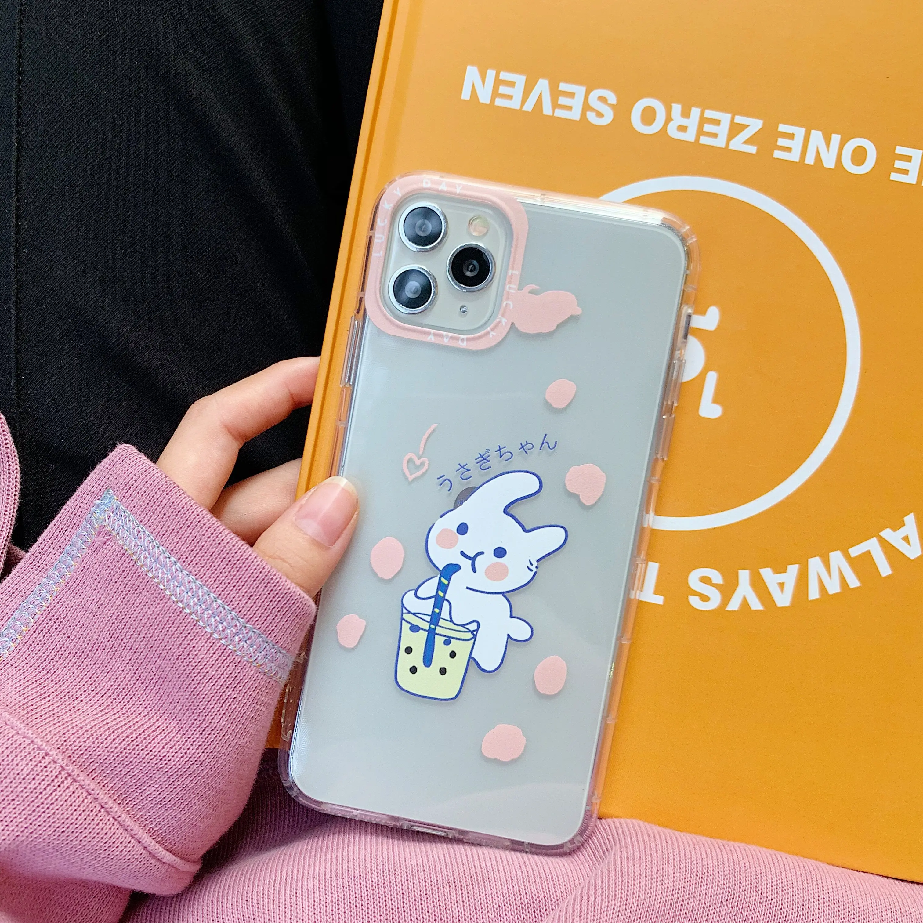 

Bunny and bear are suitable for iphone11ProMax mobile phone case 7/8plus x xsmax xr protective cover