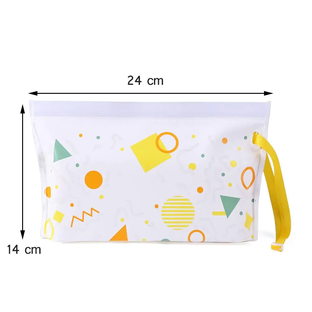 

Portable Eco-Friendly Wet Wipes Bag Waterproof and Easy to Clean EVA Plastics Clamshell Cosmetic Pouch Wipes Container Box