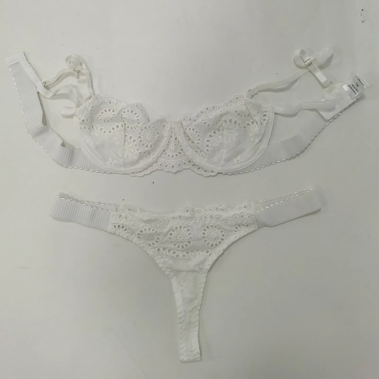 

New sexy women's lace flower bra no steel ring bra thong set underwear suspender hollow set lingerie set