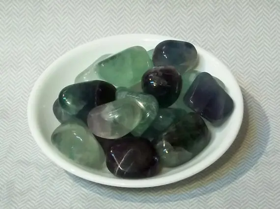 

Wholesale 3pcs 100% Natural Rainbow Fluorite Stone Tumbled Healing Stone,Gem stone Healing Sea Glass Tumbled Stones,20-25mm