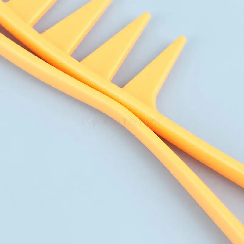 

1Pcs Wide Tooth Shark Comb Detangler Curly Hair Salon Hairdressing Massage Comb