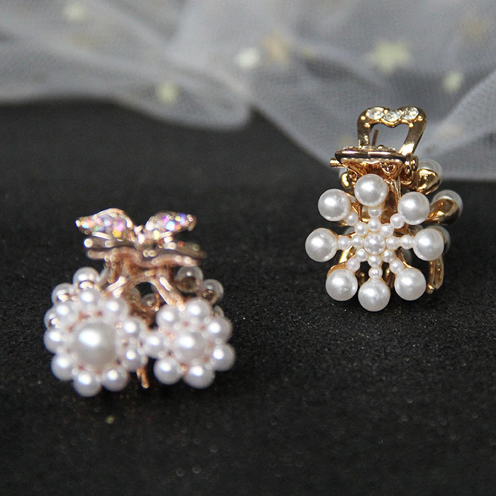 Заколка в форме сердца с искусственными жемчужинами и кристаллами| |