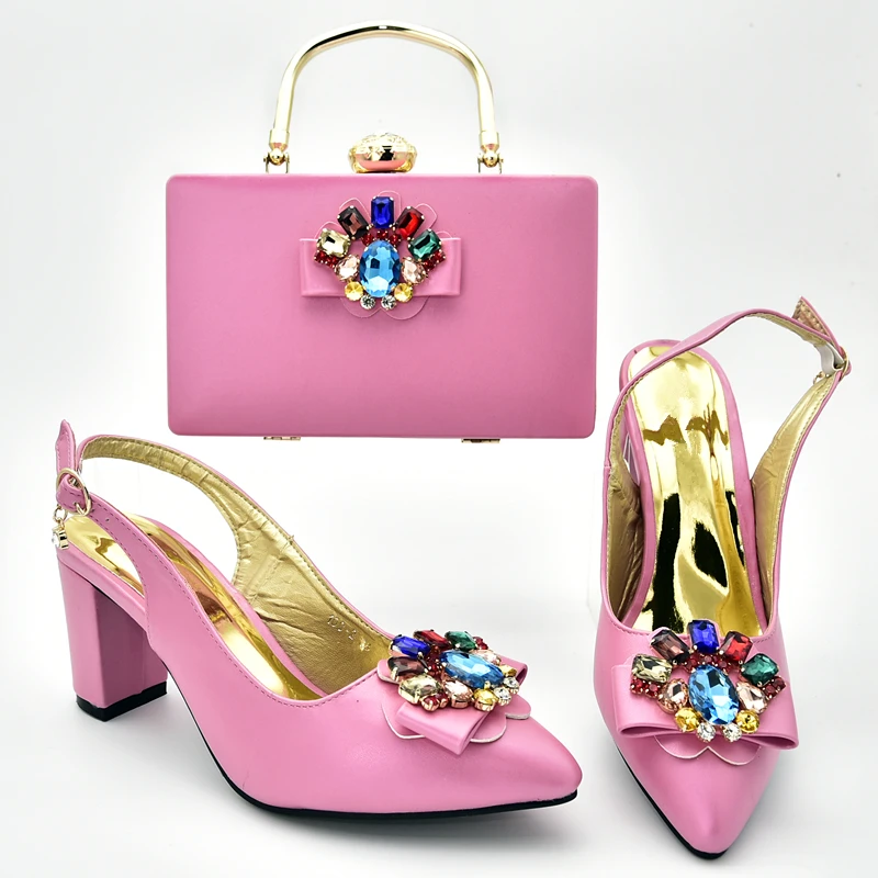 Последняя мода Летние туфли на высоком каблуке для женщин Комплект из туфель и