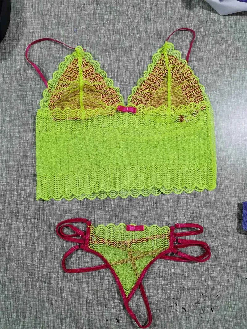 

2Pcs Sexy Women Hollow Out Lingerie Exotic Set Babydall Lace V-neck Bra Middle Elastic Waist Panty Girlfriend Sleepwear 2021 New