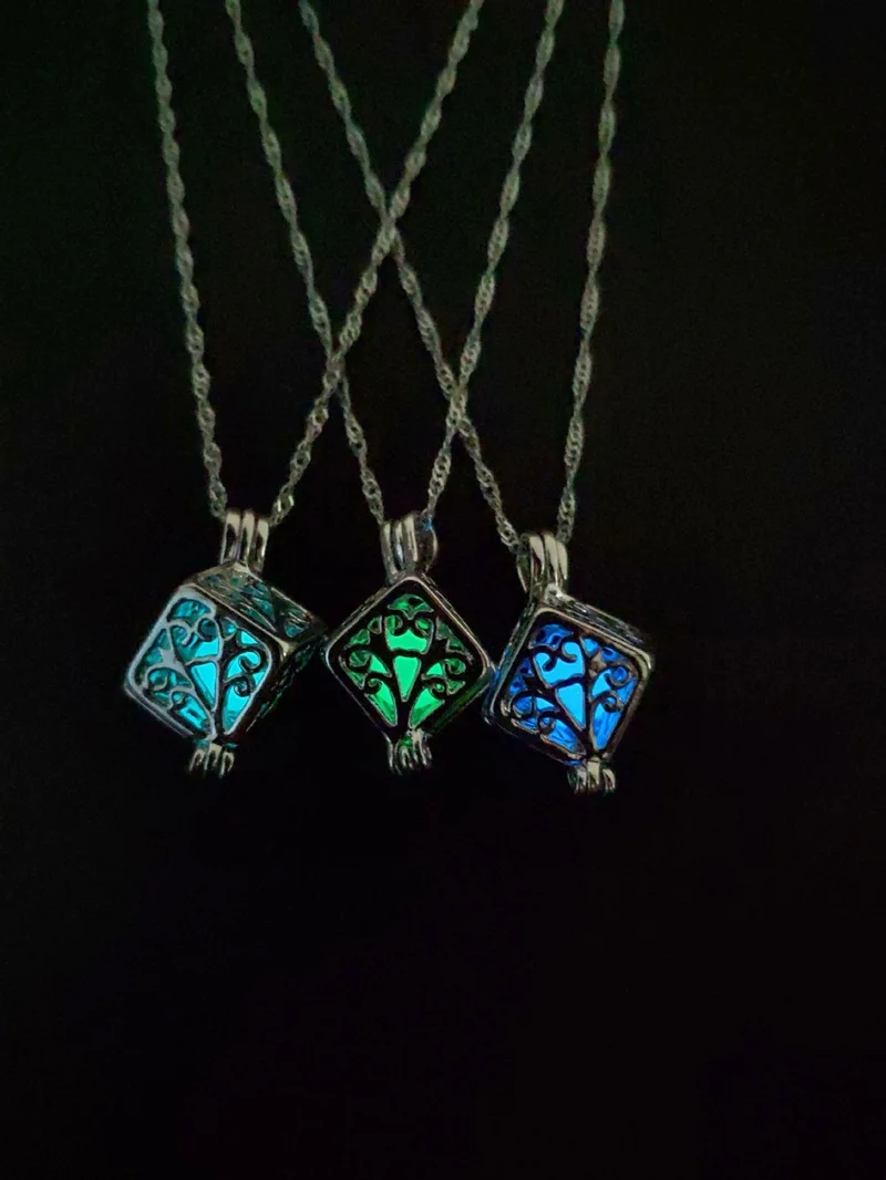

Glowing Necklace Stone Tree Pendant Fashion Charm Luminous Silver Plated Women Jewelry Hollow Luminous Stone Gifts