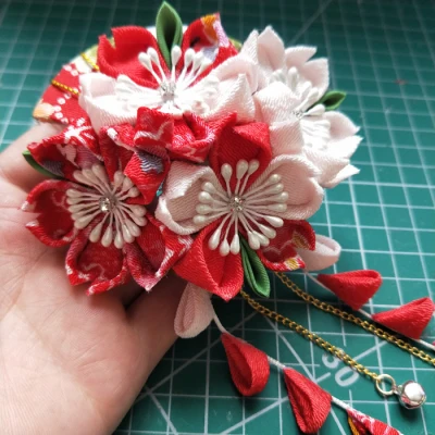 Заколка для волос Sakura Tsumami zaiku kanzashi с колокольчиком и кисточкой аксессуары ручной