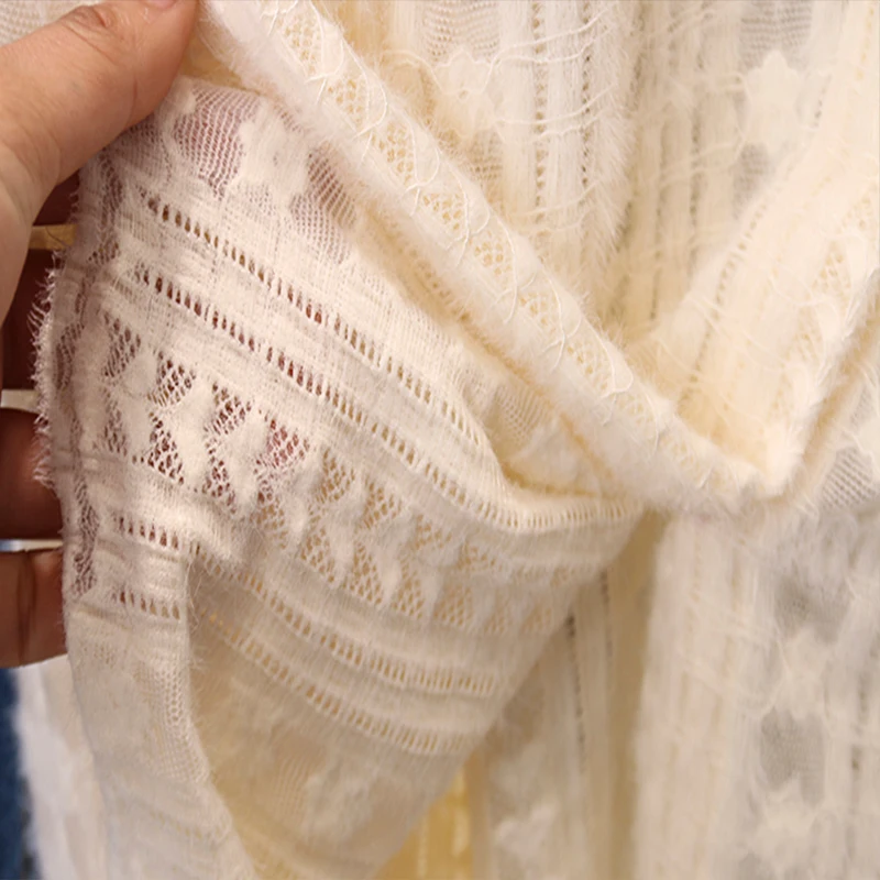 

Spring 2021Women Blouse Elegant Lace Puff Sleeve V Neck Female Shirt White Vintage Clothing Button Up Plus Size Tunic Korean