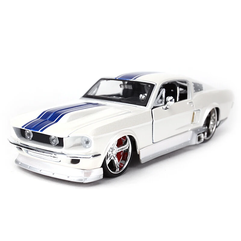 Maisto 1:24 Ford Mustang GT 1967 литая модель автомобиля игрушечные машинки модель винтажный автомобиль