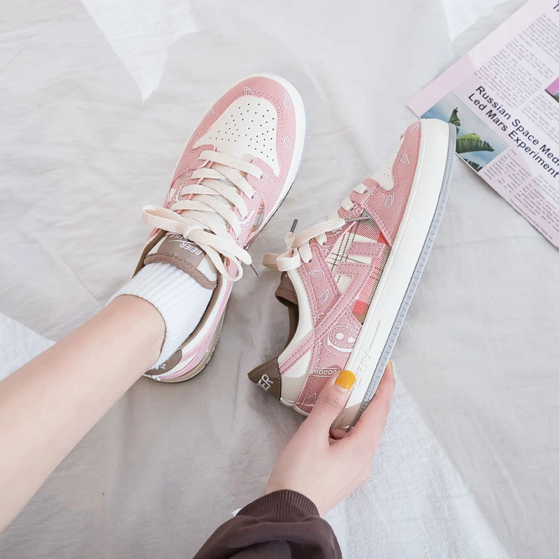 

2021 Spring New Women's Shoes Cherry Blossom Pink Cashew Flower Series Casual Fashion Sports Shoes Women's Color Matching Shoes