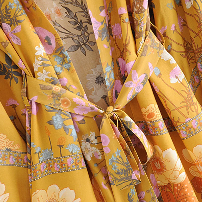 

Women Boho Vintage Summer Tops Floral Print With Washes Kimono Women Fashion Cardigan V Neck Beach Chic Blouse Shirt Blusas 2020