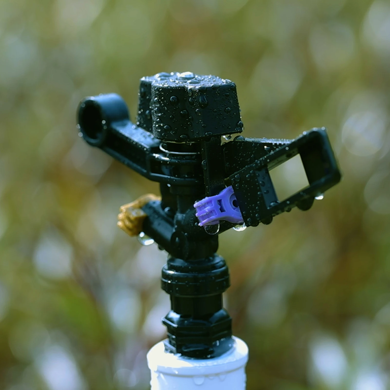 

2pcs 1/2 Inch Impact Sprinkler Automatic Irrigation Plastic Sprinkler Head with 2 Nozzles for Lawn Yard Garden Watering