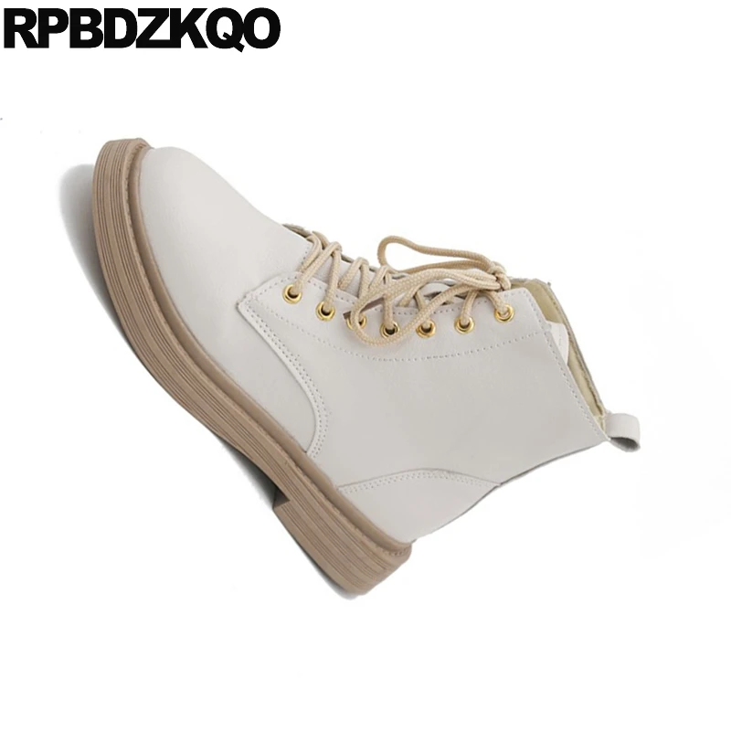 Женские ботинки на шнуровке черные водонепроницаемые ботильоны с круглым носком