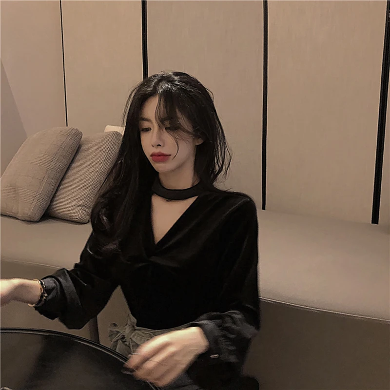 

Lucyever Vintage Velvet Turtleneck Pullover Womens Autumn Sexy Hollow Out Lantern Sleeve Blouses Woman Korean Solid Tops 2020