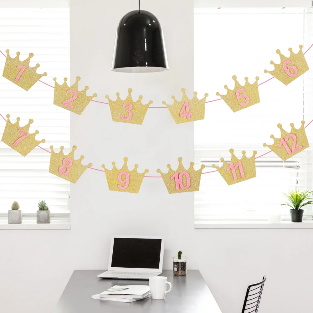 

Baby's 1st Birthday Banners Glitter Golden Crown and Number Photo Banner with Clips Pegs Hanging Decoration for First Birthday