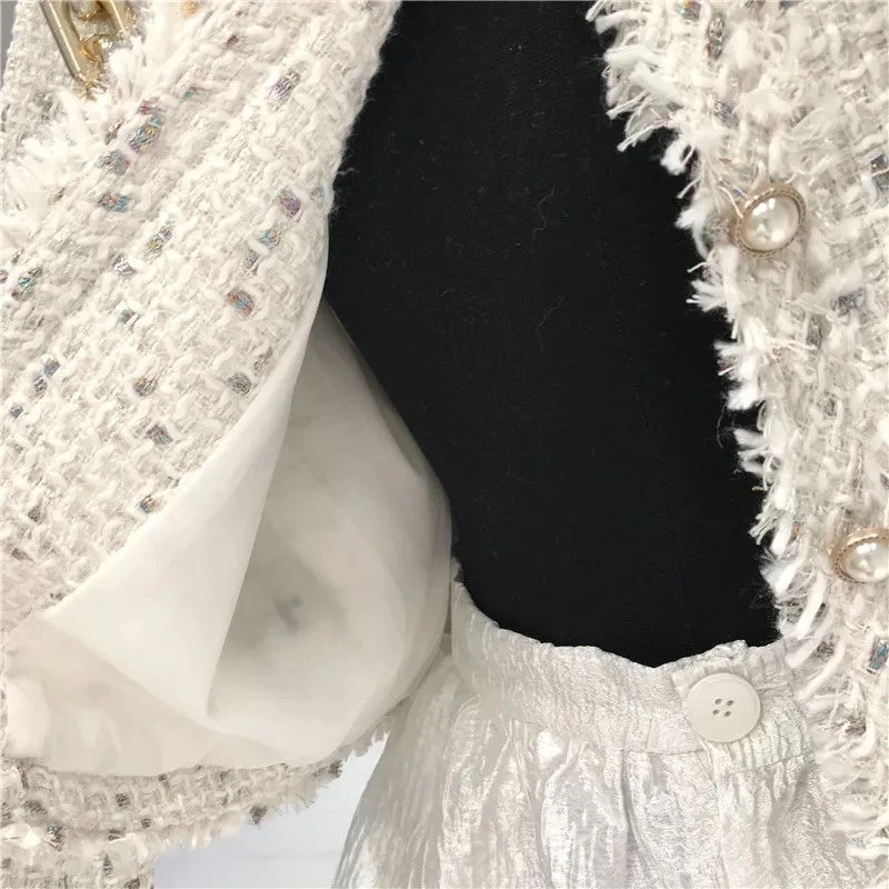 

Korean Style grid Tassel Tweed Short Jacket For Women Vintage Slim Pearl Button thicken Outerwear Elegant Chic Warm Coat Female