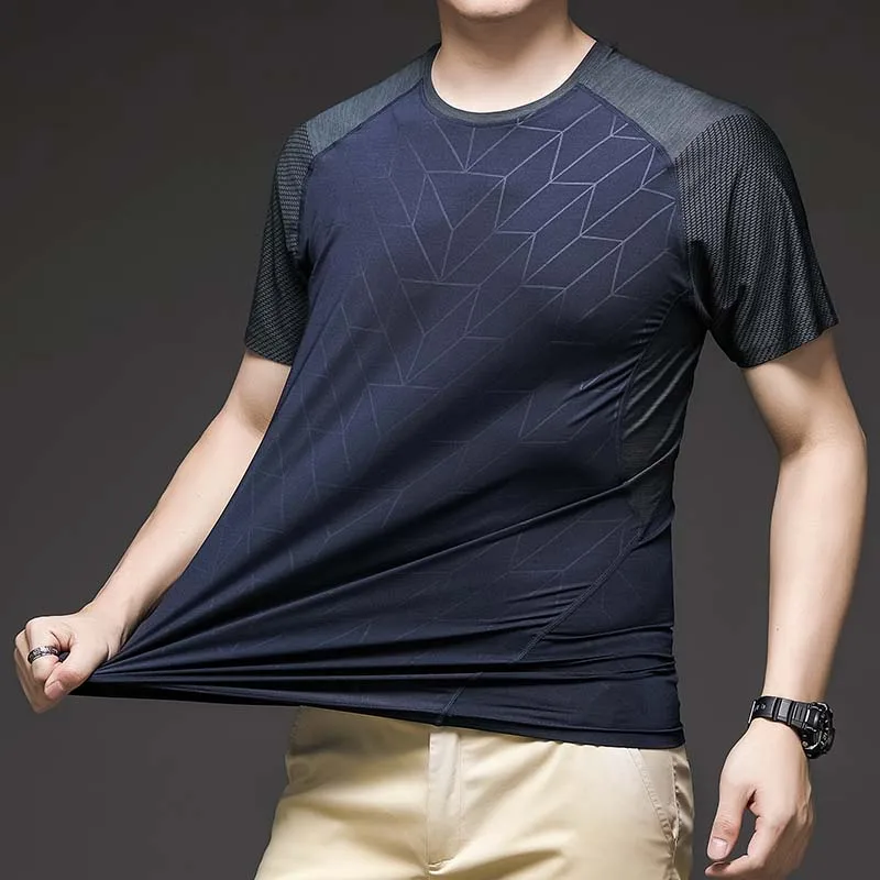 

Huncher T-Shirt For Men 2021 Summer Ice Fabric Casual Elastic Fitness Shirt High Quality Running Soccer Black T-Shirts For Male