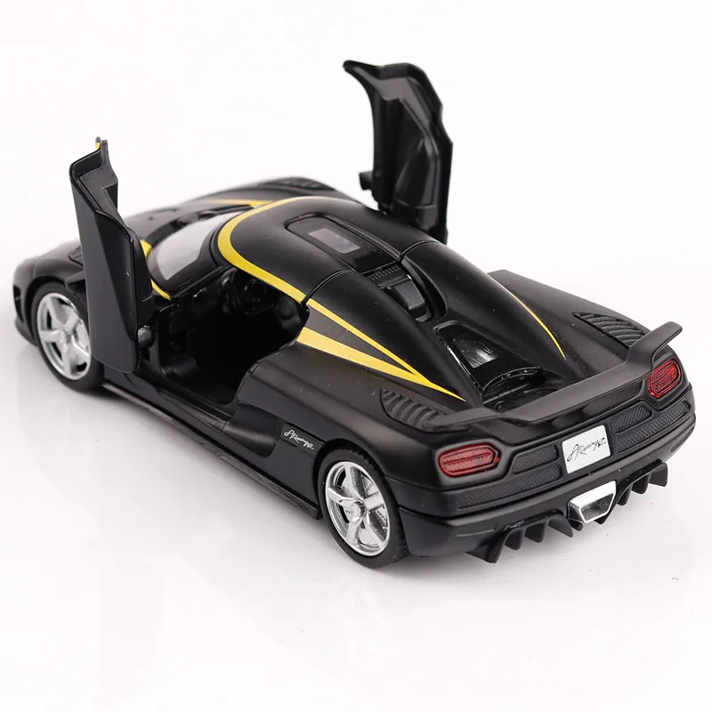Модель автомобиля Koenigsegg в масштабе 1:32 металлическая модель миниатюра со звуком и