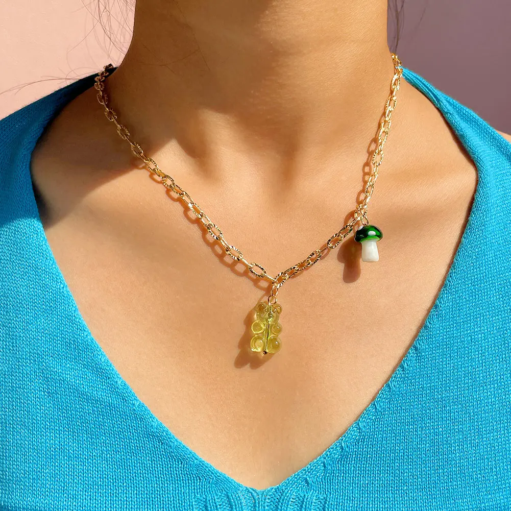 

Trendy Korean Cute Resin Mushroom Crystal Bear Pendant Metal Necklaces For Women New Colorful Mini Bear Link Chain Party Jewelry