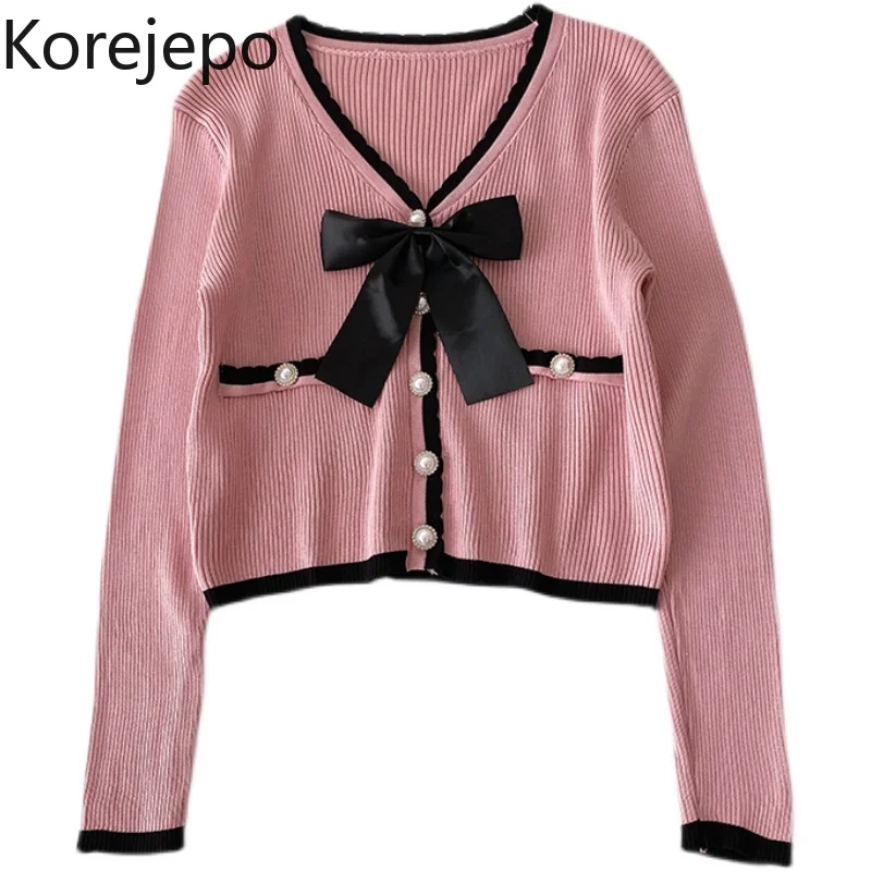 

Свитер женский трикотажный с V-образным вырезом и бантом, на пуговицах