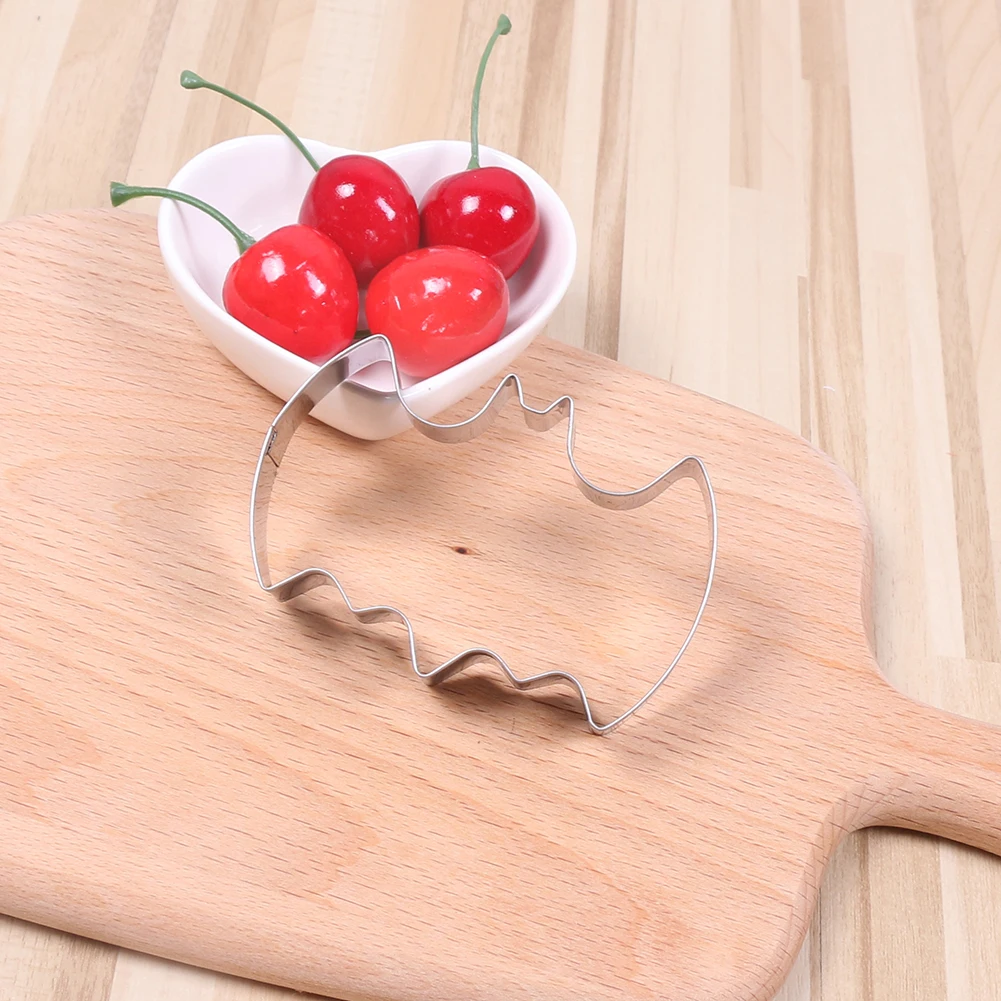 

Cake Bat Molds Shape Cake Bakeware Baking Tools 3D Bread Pastry Mould Pizza Pan DIY Birthday Wedding Party