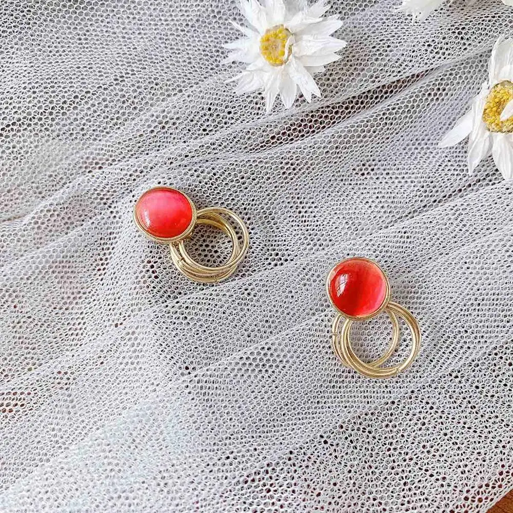 Женские акриловые серьги-гвоздики маленькие металлические серьги карамельных