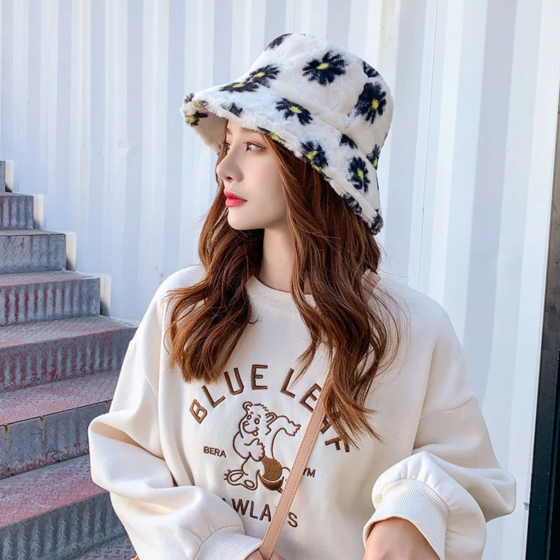 

New Floral Printed Lamb Plush Fisherman Hat Wild Ear Bucket Warm Hat Hat Panama Outdoor Lady Hat Sun Protection Sunscreen