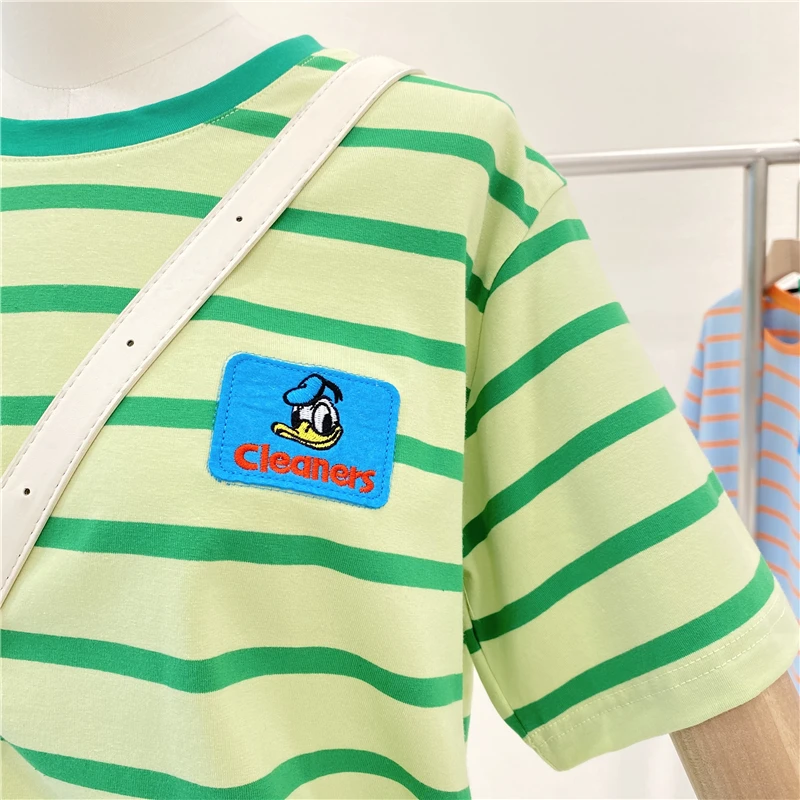 

2021 Summer Fashion Striped Women Loose Short Sleeved T-shirt New Ladies Slim Embroidered Labeling Round Neck Pullover Top Tees