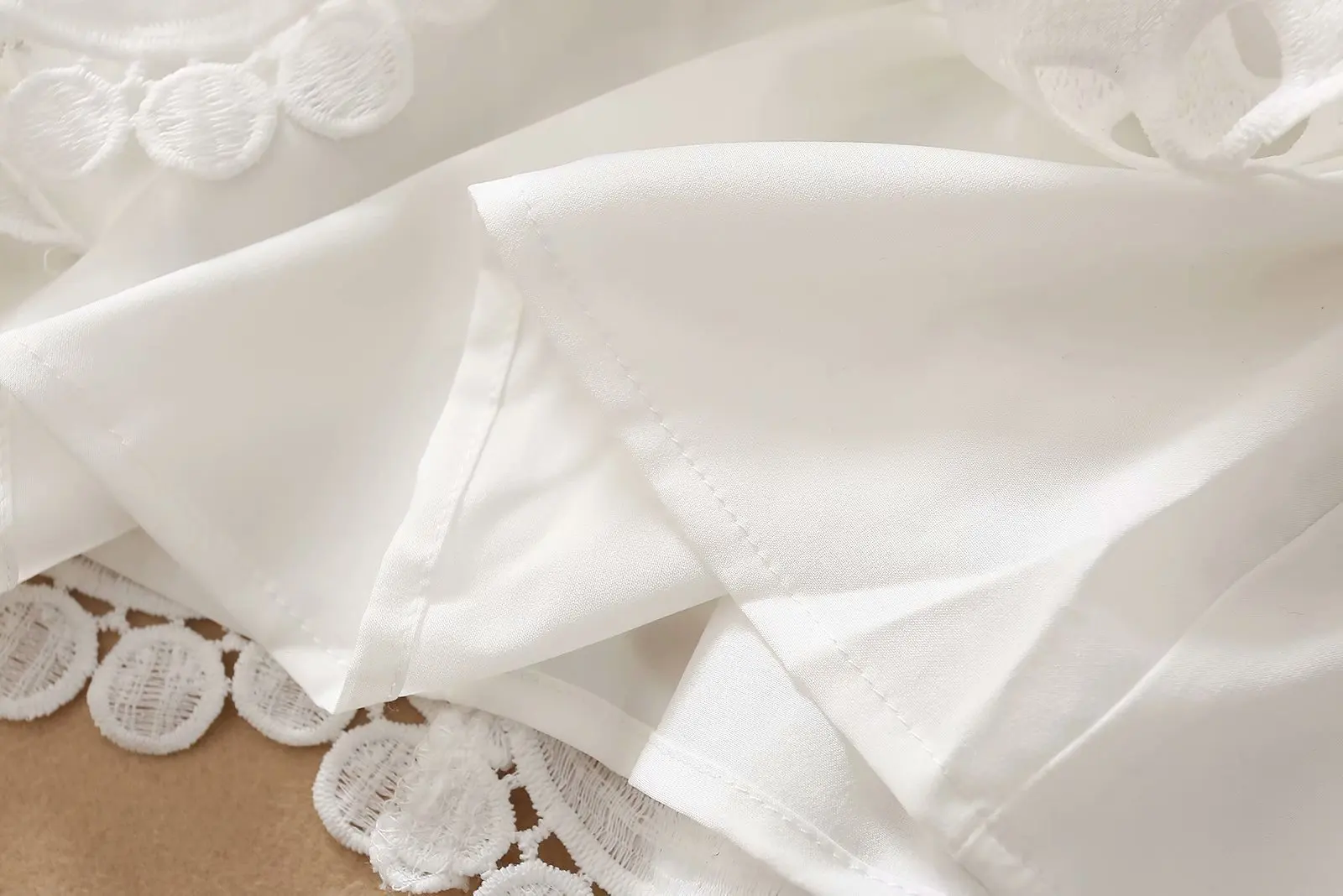 

High End Spring New Women's Dress Round Neck Three-quarter Sleeves White Water-soluble Flower Hollow Lace Dress