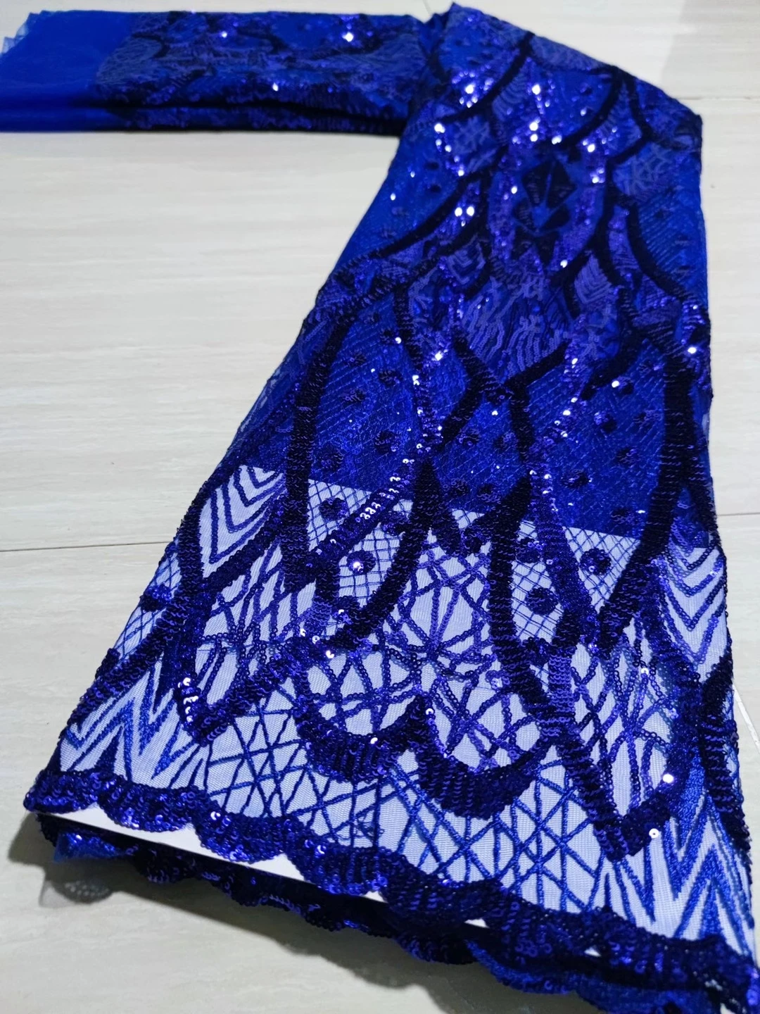 

Hot Sell Nigerian Sequin Net Lace Fabrics Beautiful French Lace Fabrics High Quality Women Dress Lace Fabrics