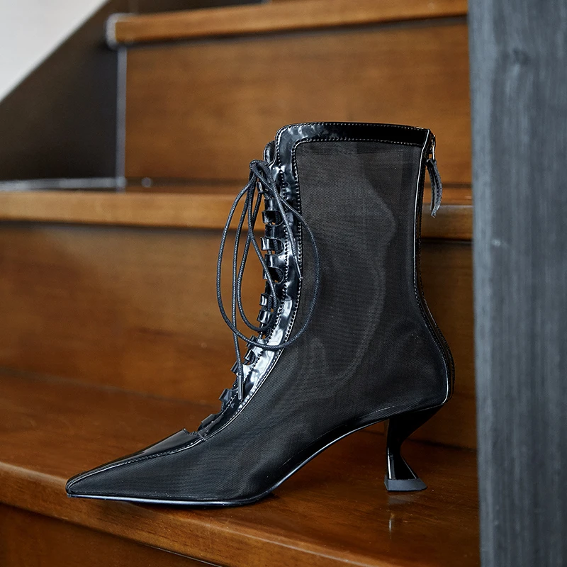 

Lace-up hollow sandals 2020 new summer square head sandals women high heels sexy net boots Roman shoes Z575