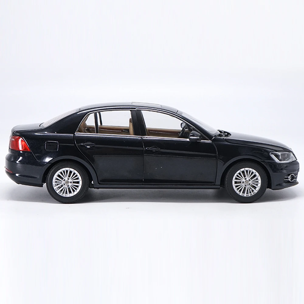 1:18 игрушечные автомобили из сплава с тяговым эффектом новый спортивный