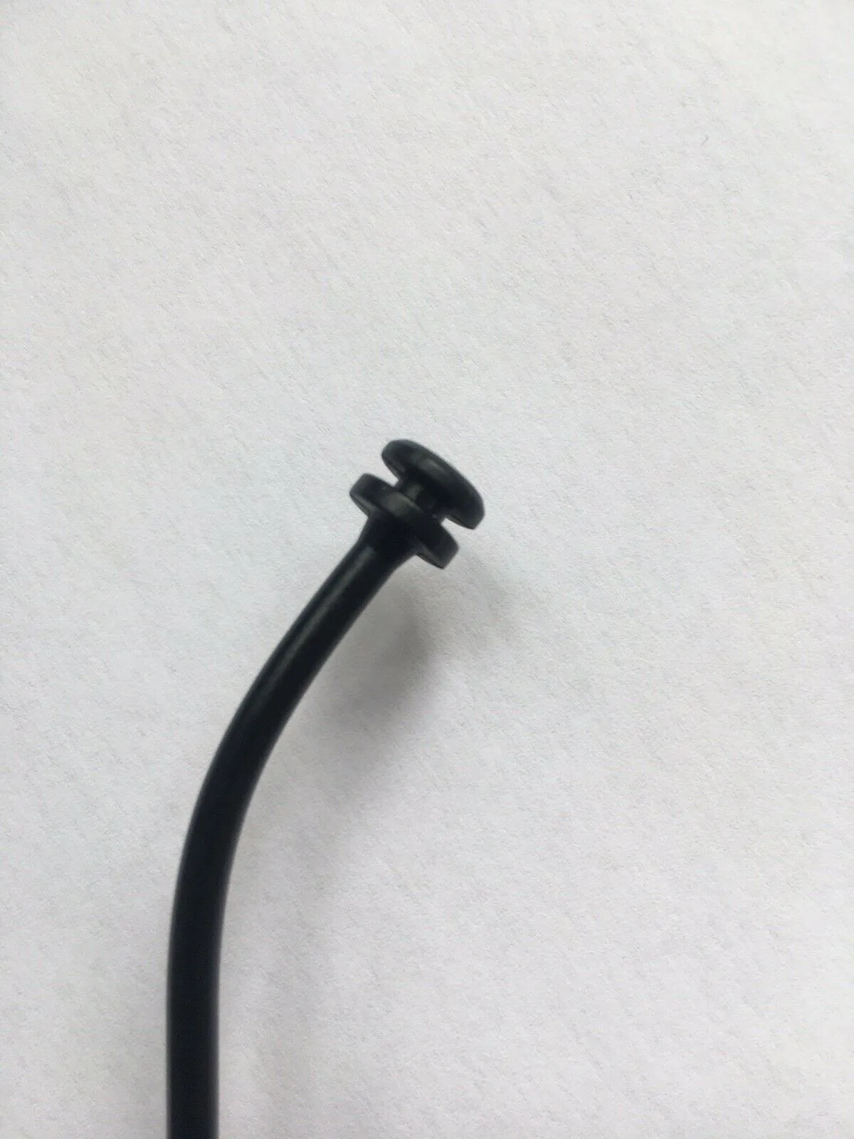 

Кабель 13,6*0,2 см для BMW E87 E88 E46 E90 E91 16117193372