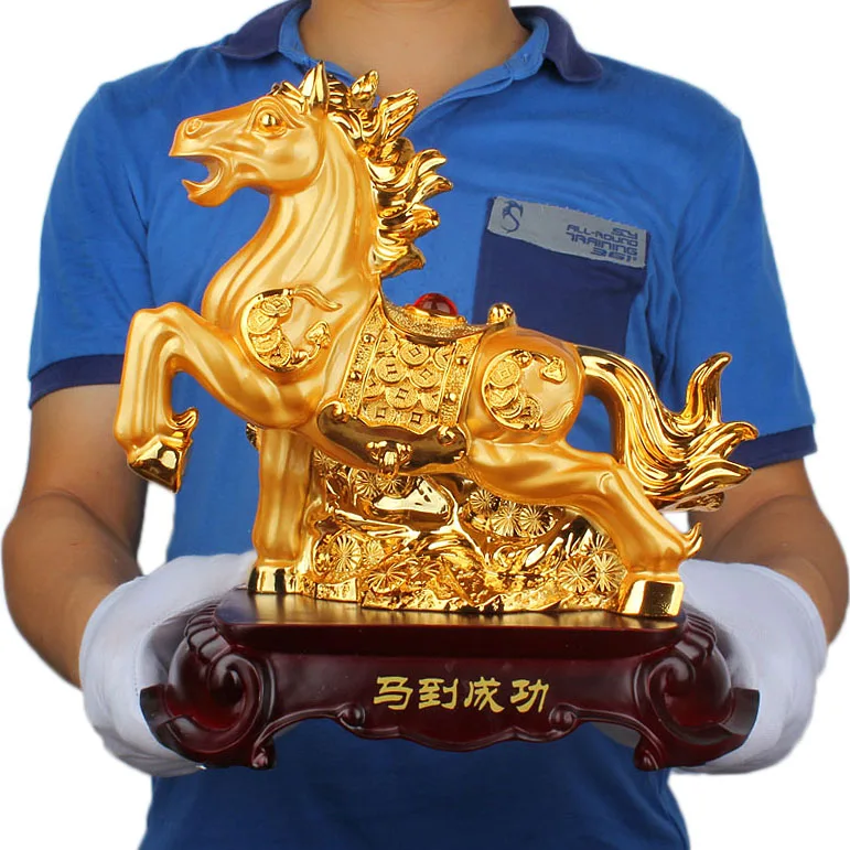 

A twelve opening Feng Shui Zodiac horse ornaments jewelry display Home Furnishing birthday gifts