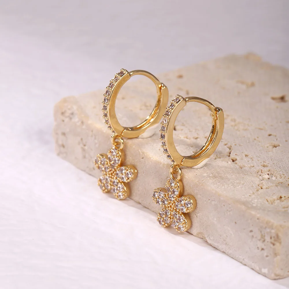 

Exquisite Flower Shape Zircon Pendant Copper Earrings For Womens Earrings Girls Plants Birthday Party Christmas Gift Jewelry