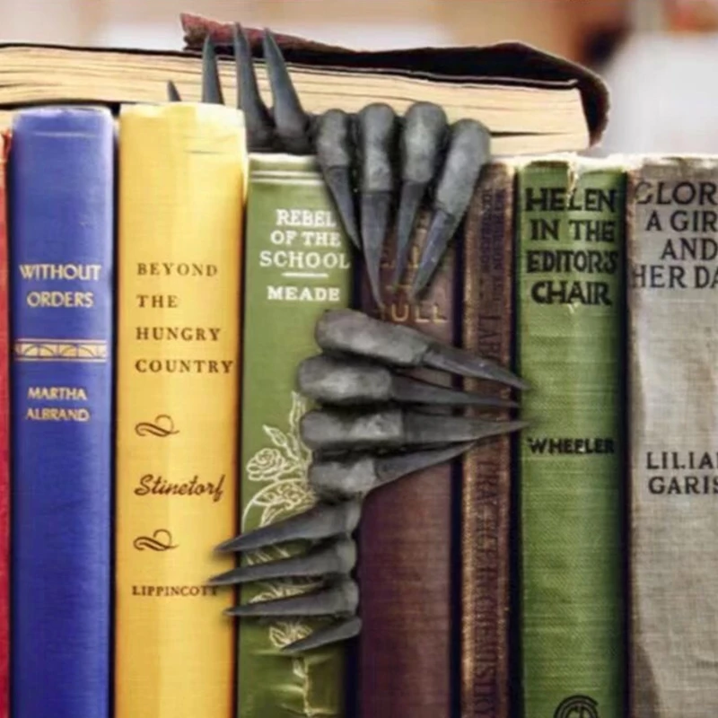 

Thriller Devil's Hand Bookmark Stylish Halloween Black Hand Resin Bookmarks Halloween Funny Bookmark Creative Horror