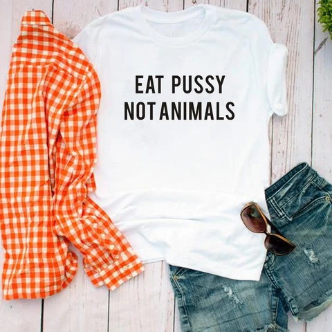 Футболка женская хлопковая с принтом «Eat Pussy Not Animal»