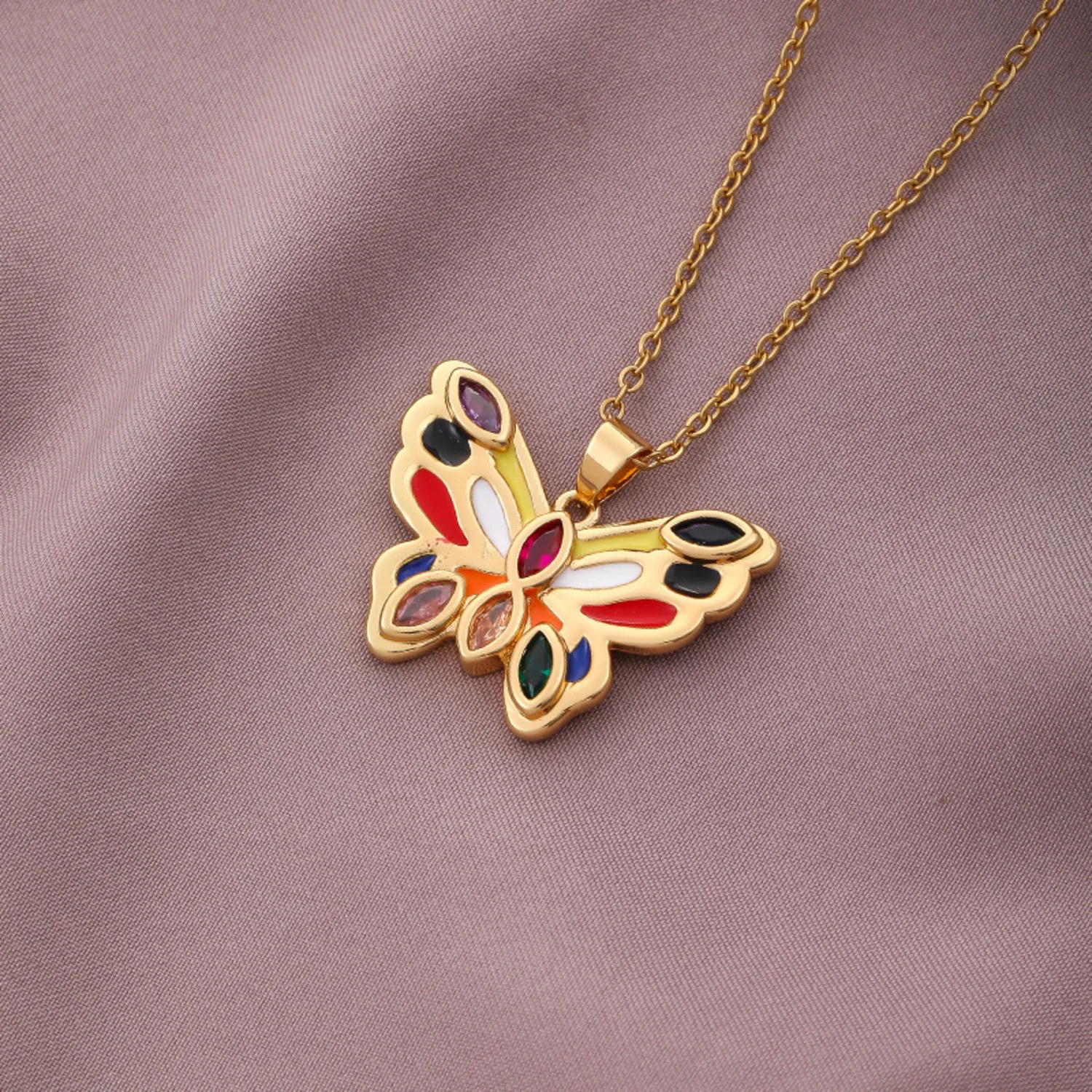 

Summer Women Suitable Size Vintage Insect Red White Colors Moissanite Butterfly Lover Kawaii Dainty Luxury Neck Chains