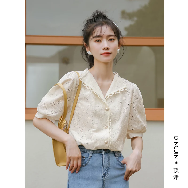 

Блузка женская с V-образным вырезом и коротким рукавом