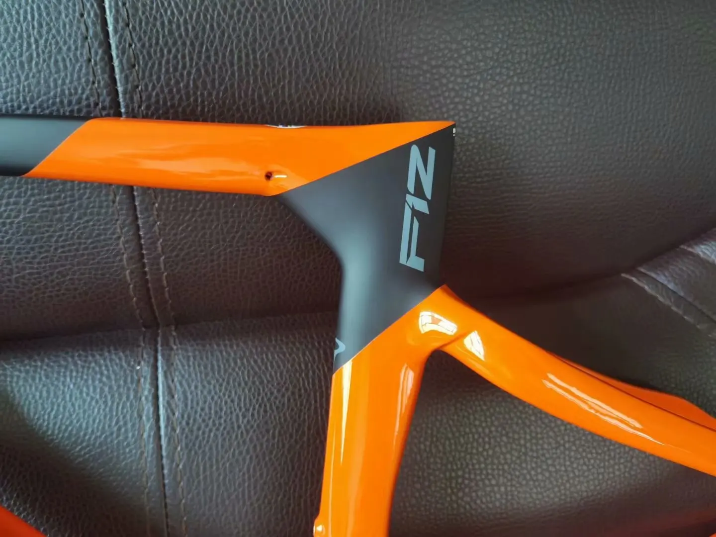 

2021 T1100 NEW sl7 road bike carbon frame disc/v brake f12 road bicycle frameset frame+head seat+seat post+clamp+fork+handlebar