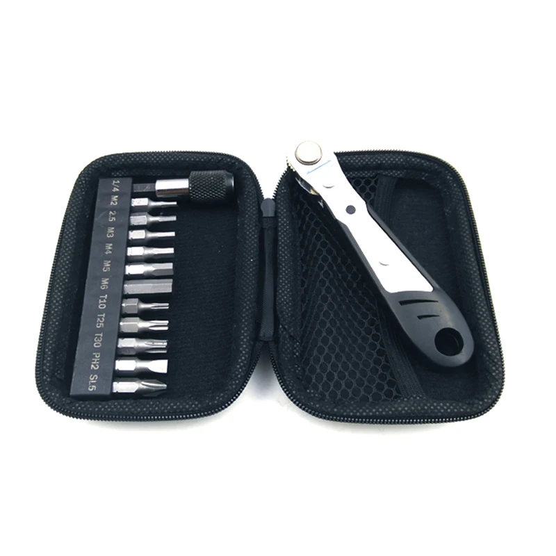 Динамометрический ключ с квадратным приводом двухсторонний механизм ручной