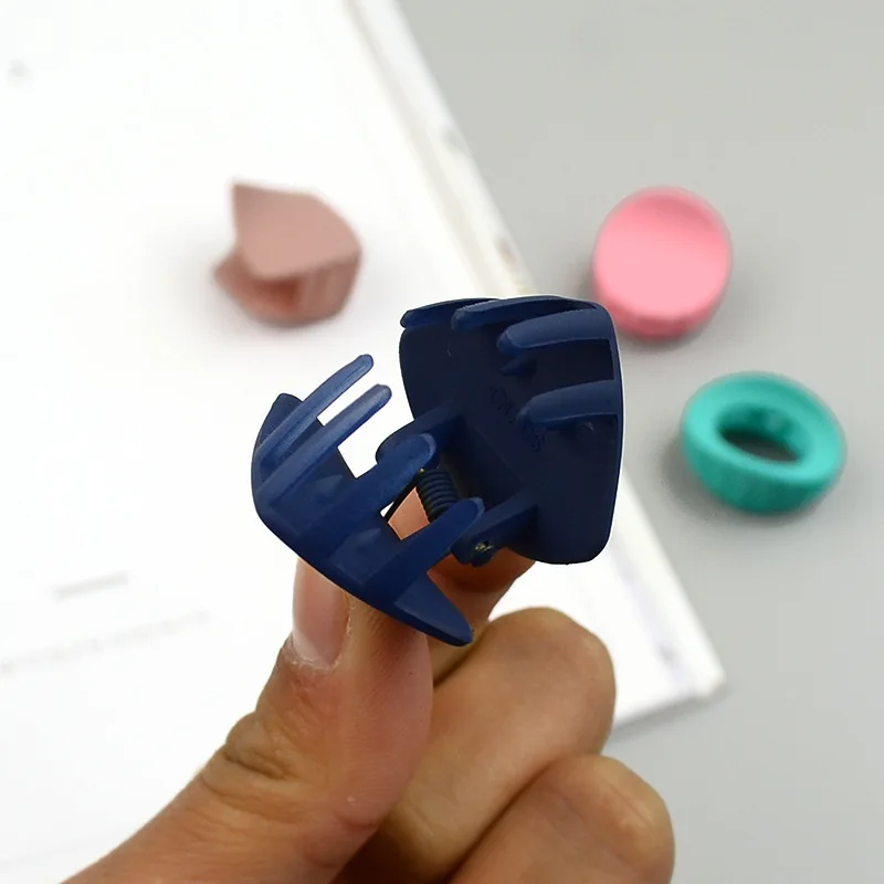 Новинка 2020 женские резиновые заколки для волос матовый Однотонный женский краб