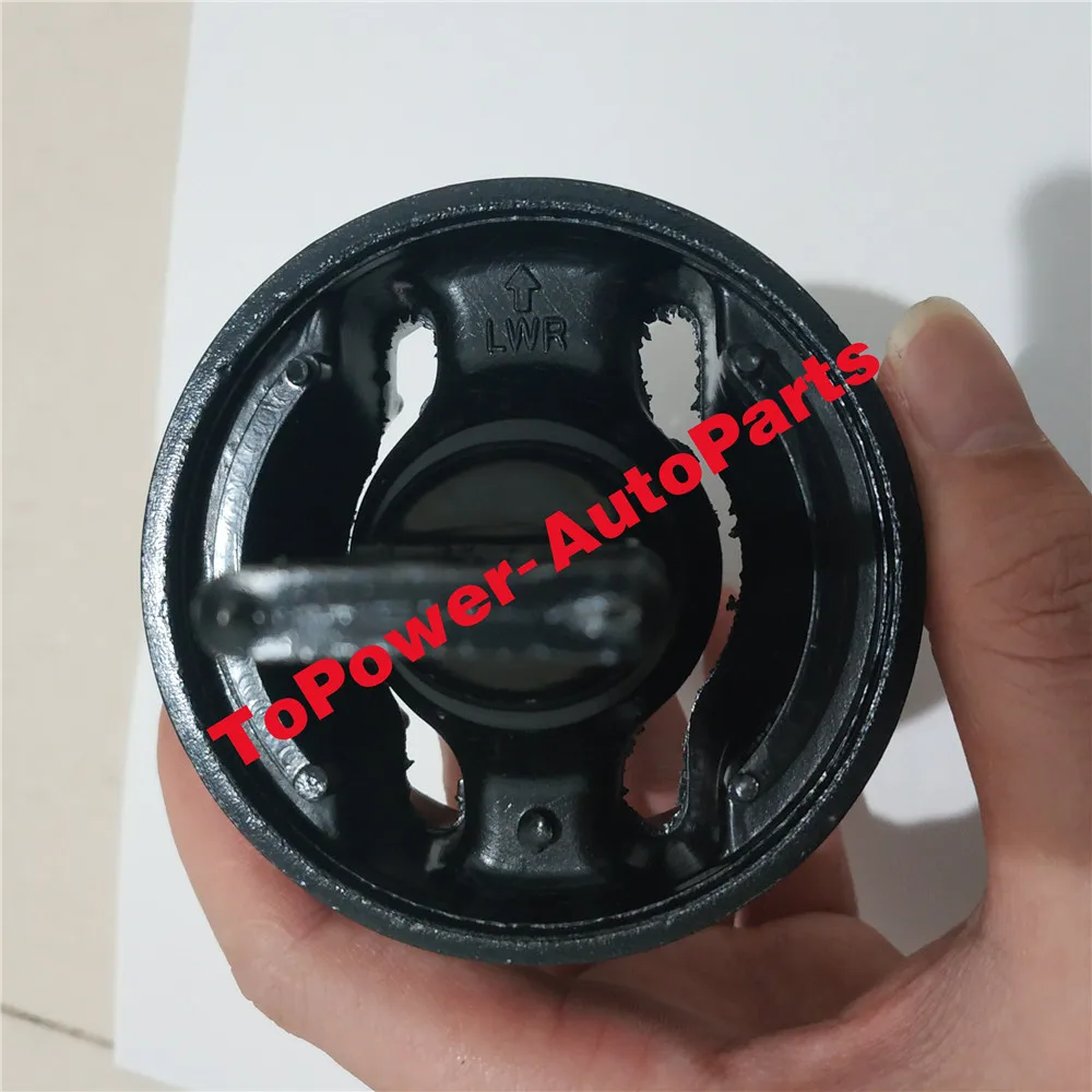 Задняя Нижняя Втулка Рычага слева справа OEM 52385 SR3 000 003 905 750 K80668 Подходит для Honda CR V